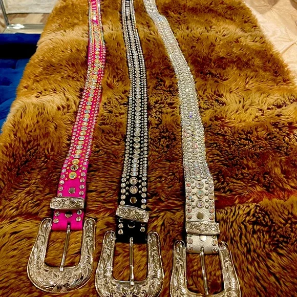 Kippys | Accessories | Genuine Leather Swarovski Crystal  display picture 2
